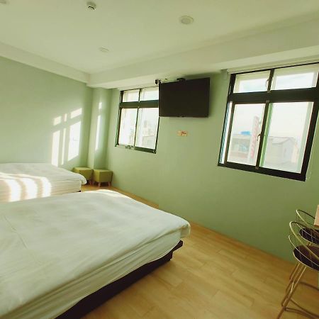 M House Apartamento Hualien Exterior foto